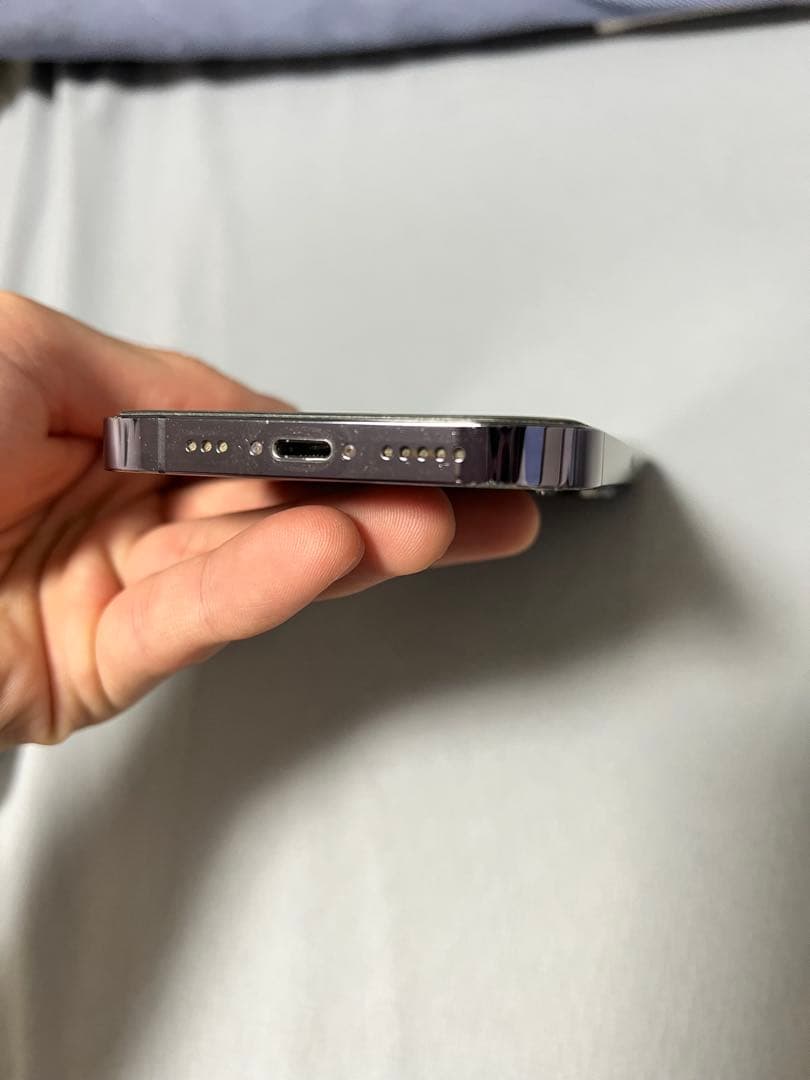 iPhone 14 Pro バッテリー85%