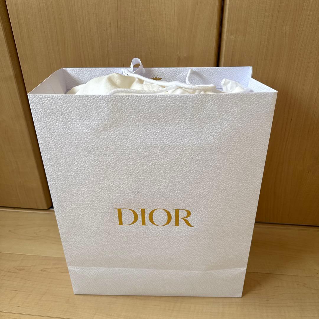 ディオール　アドヴェントカレンダー2025