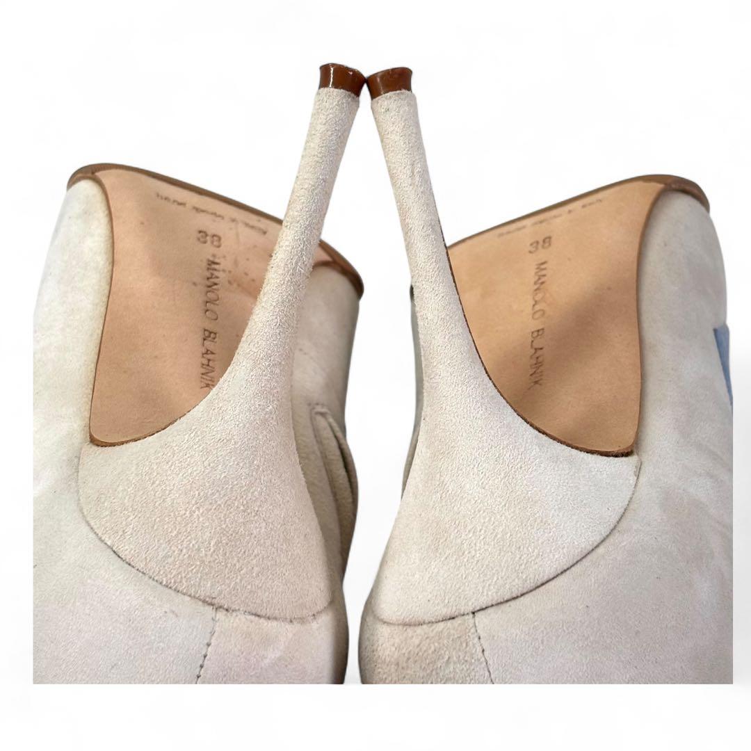 美品 マノロブラニク 38 25 スエード ショートブーツ サイドジップ