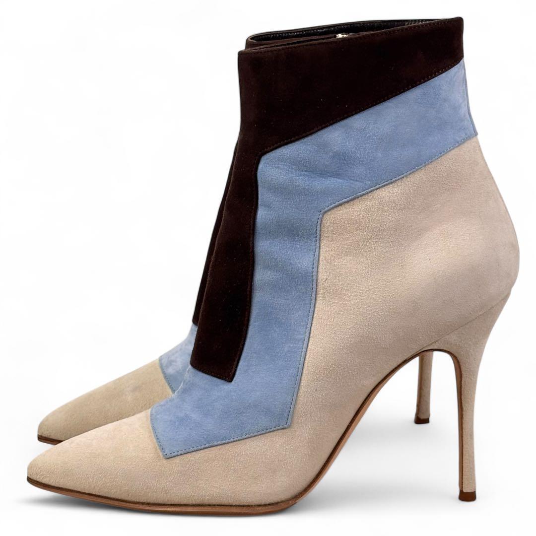 美品 マノロブラニク 38 25 スエード ショートブーツ サイドジップ