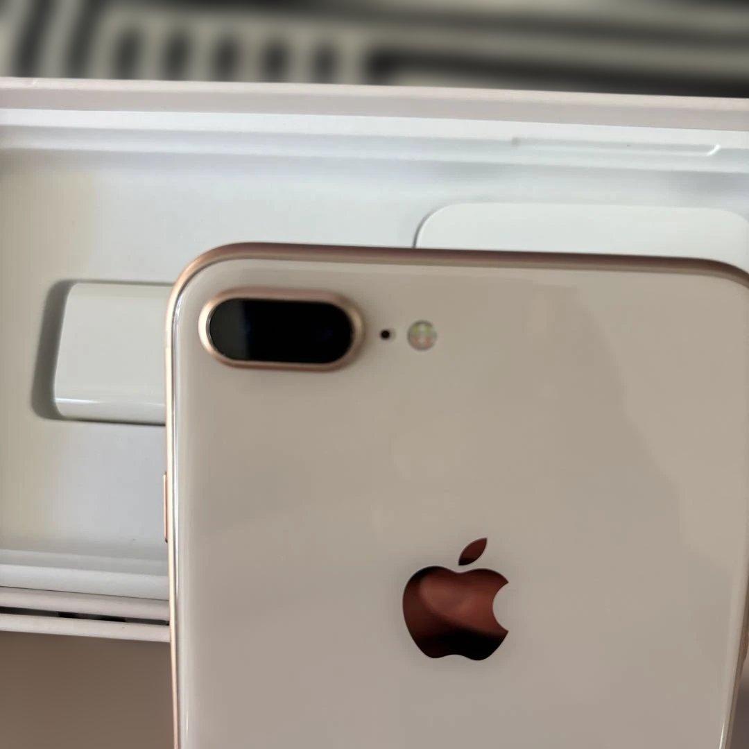 美品iPhone 8 Plus 256G ゴールド SIMロック解除済み