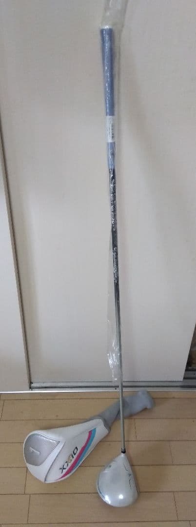 新品◆DUNLOP　XXIO　レディスドライバー　ホワイトモデル　L　13.5゜