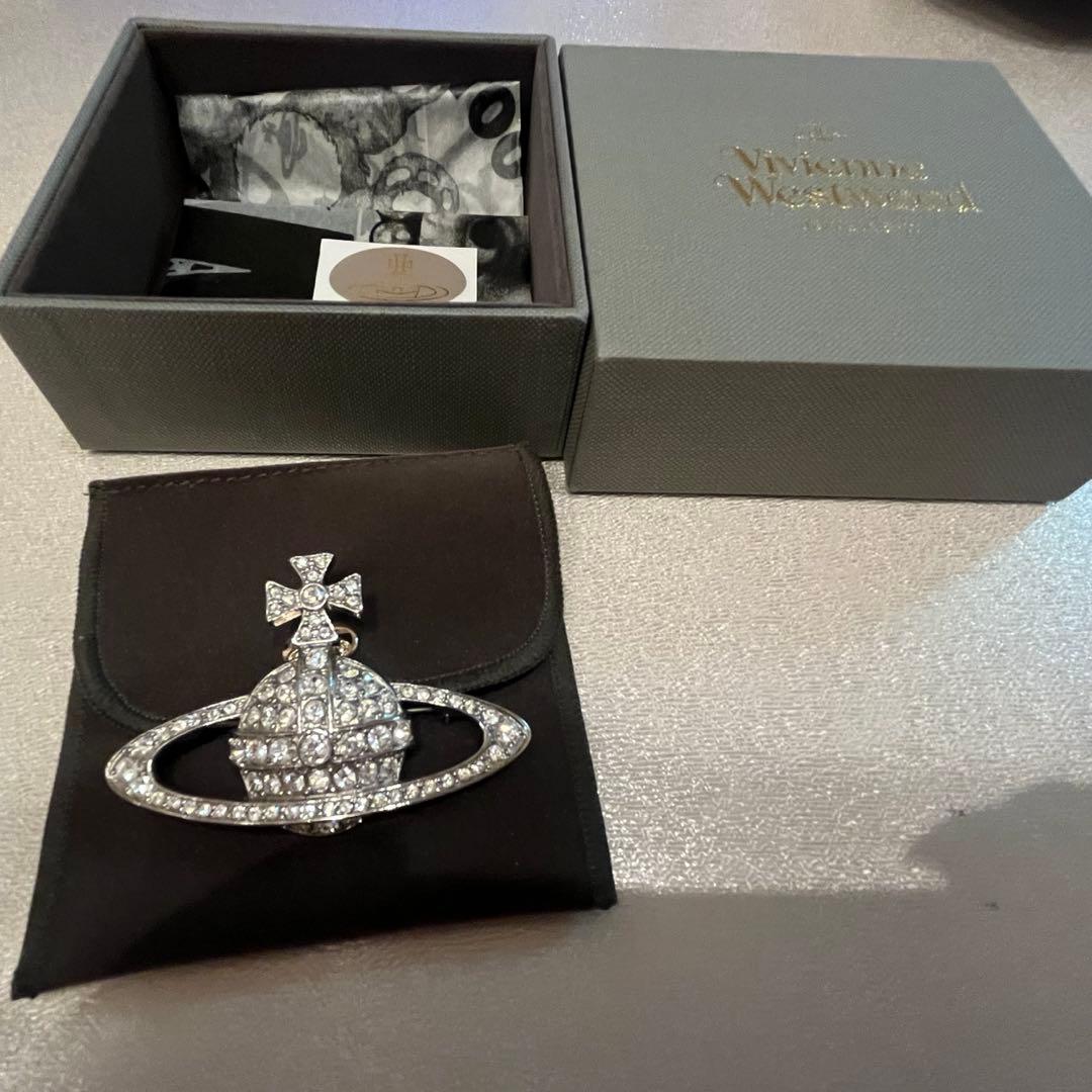 ヴィヴィアンウエストウッド オーブ ブローチ 国内正規店購入 未使用品