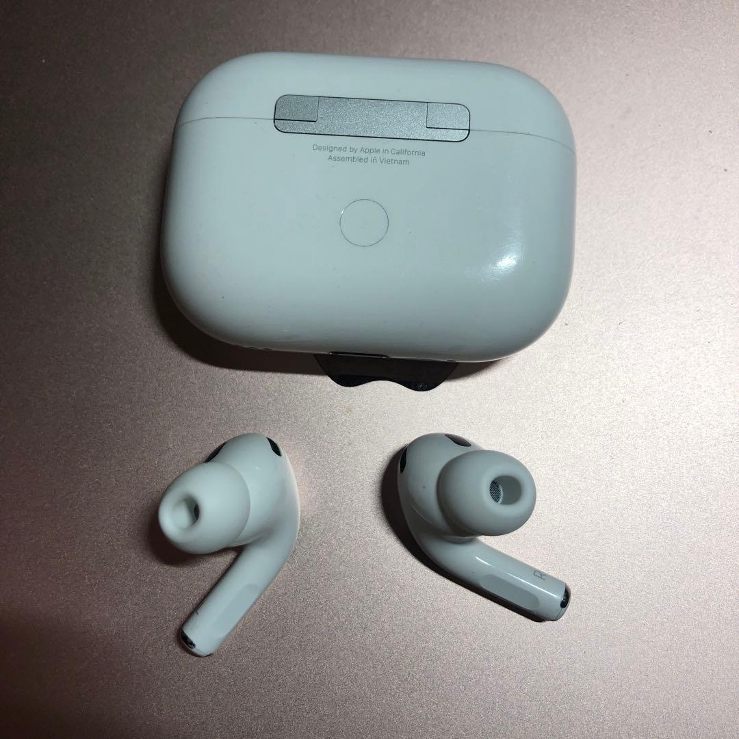 Apple AirPods Pro 第2世代　typeC 充電ケース