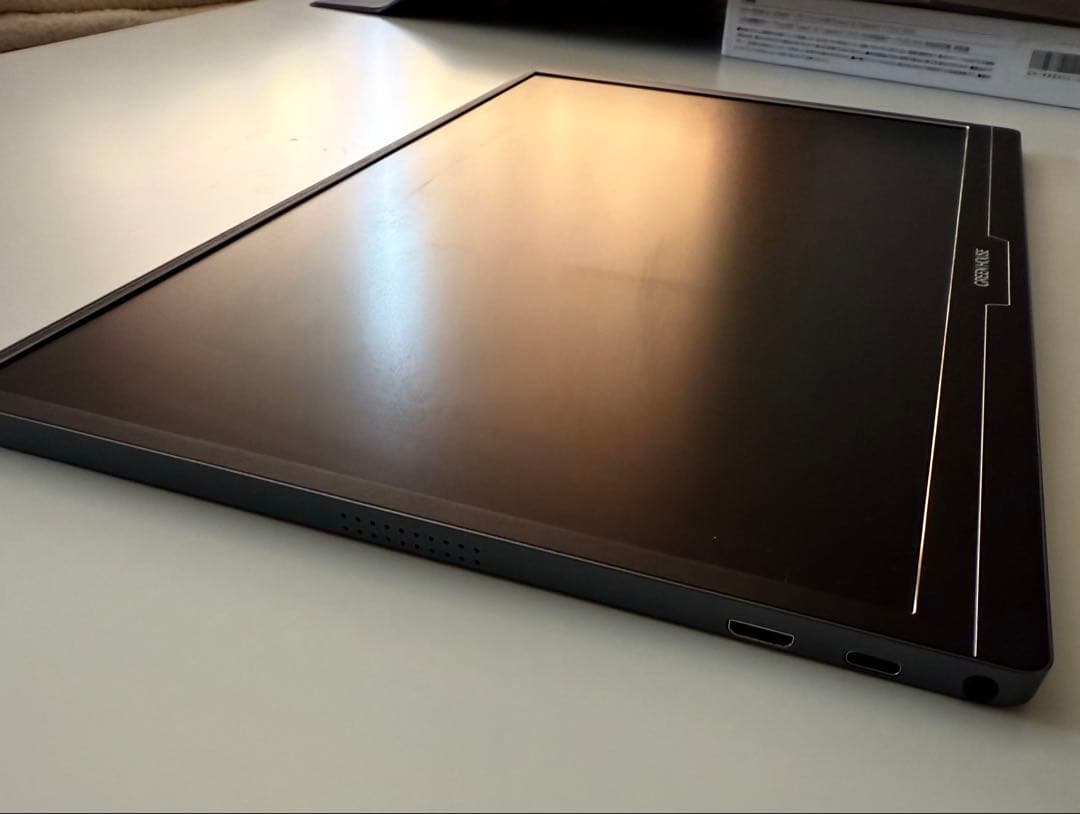 値下げ＊モバイルモニター GH-LCU16B 15.8型GREEN HOUSE