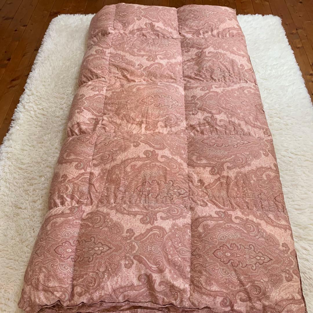 ペイズリー柄ピンク掛け布団 ダブル　高級羽毛布団