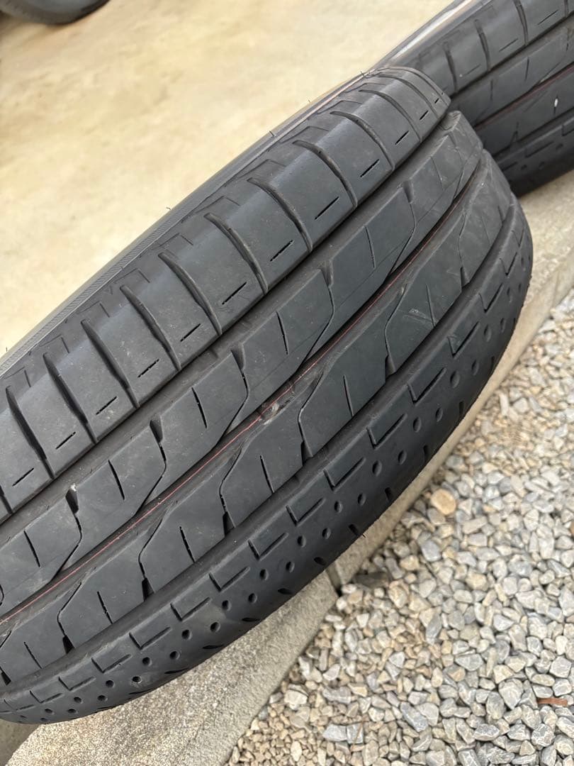 ミントグリーン