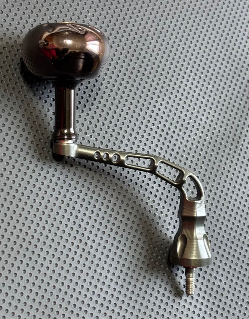 限定LIVRE モノアーム56 ノブ 黒軸 コッパーG シマノ