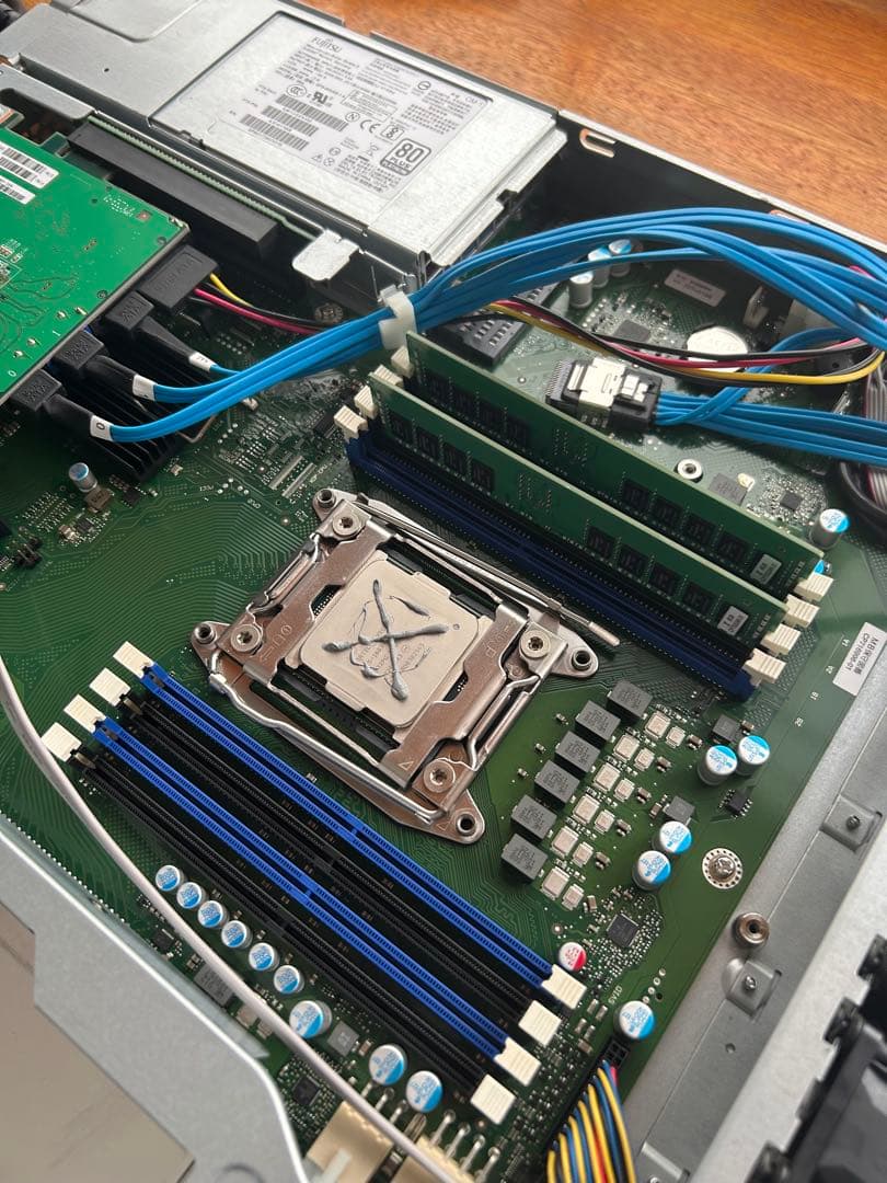 【値下げ可】CELSIUS C740 Xeon M.2SSD 大容量HDD