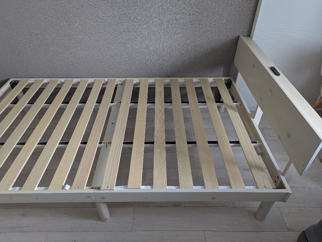 セミダブルベッドフレーム 天然木