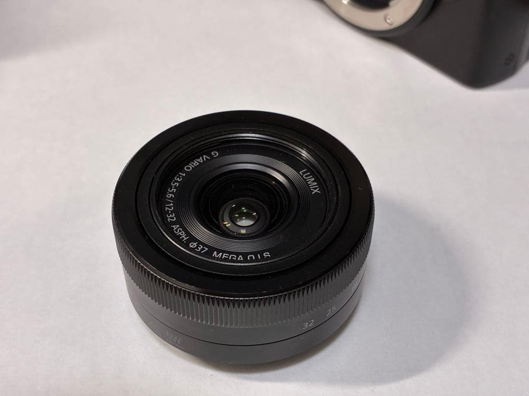 美品　LUMIX G100Dパナソニックミラーレス一眼　標準ズームレンズセット