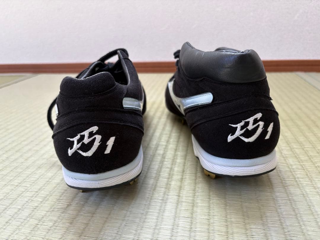 Mizuno スパイクシューズ 西武ライオンズ 栗山巧 サイン入り