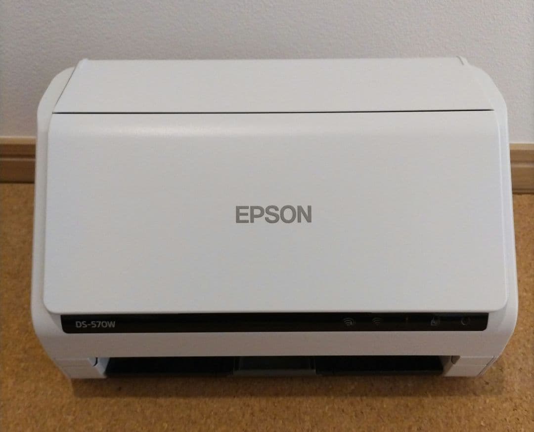 ☆EPSON DS-570W ドキュメントスキャナー 本体☆