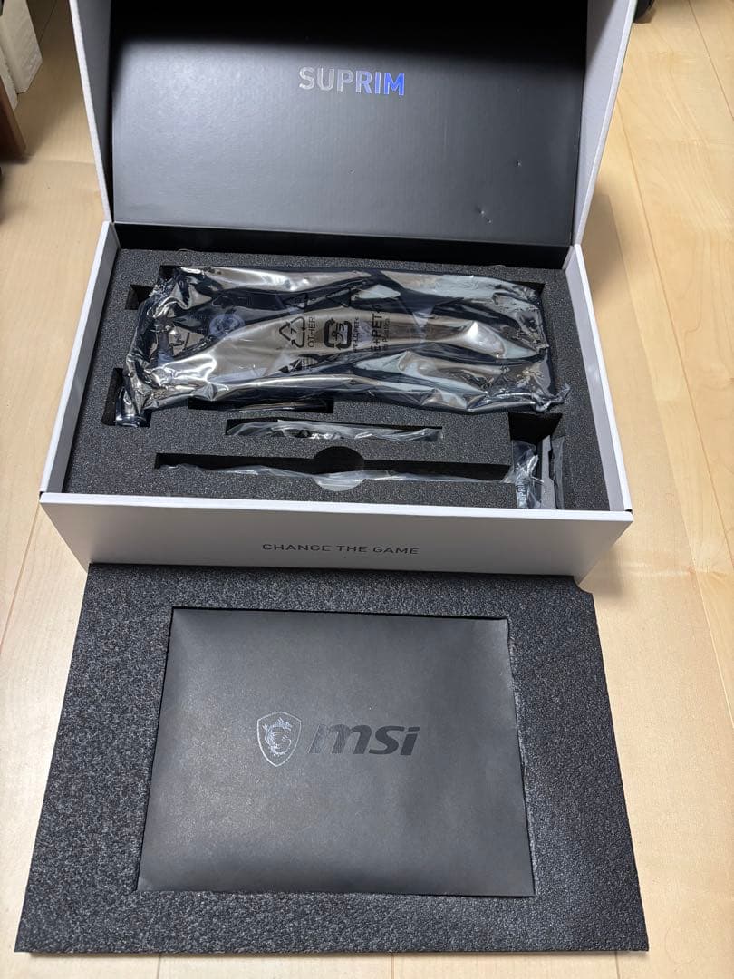 グラフィックボード・グラボ・ビデオカード GeForce RTX 3090 Ti MSI SUPRIM X 24 GB