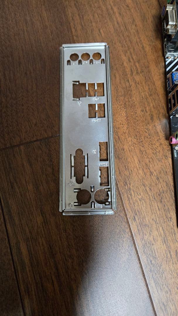 mATXマザーボード i7 11700 8GBx2枚メモリ付き