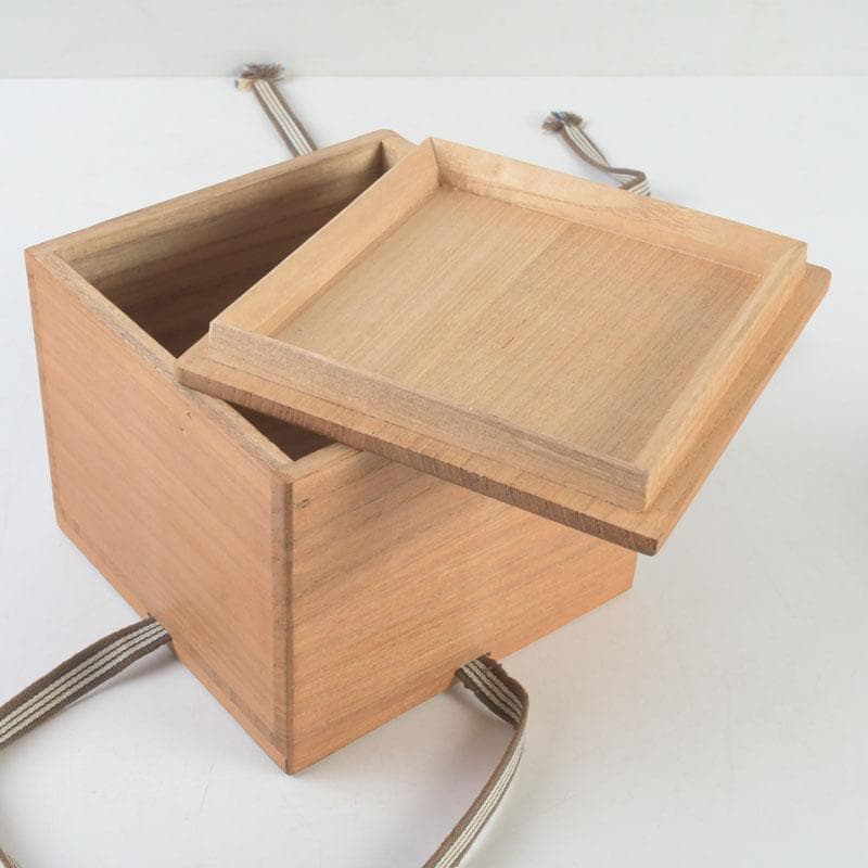 茶道具　人間国宝　荒川豊蔵作　志野茶碗　共箱　V　9572