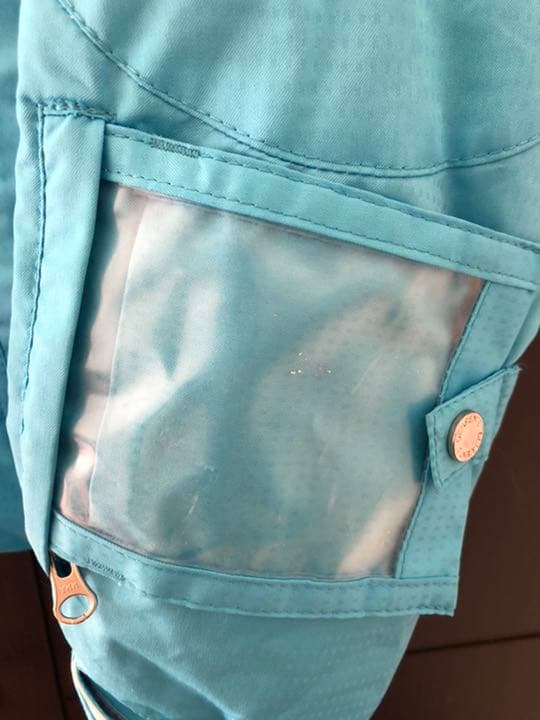 スキーウェア レディース　デサント