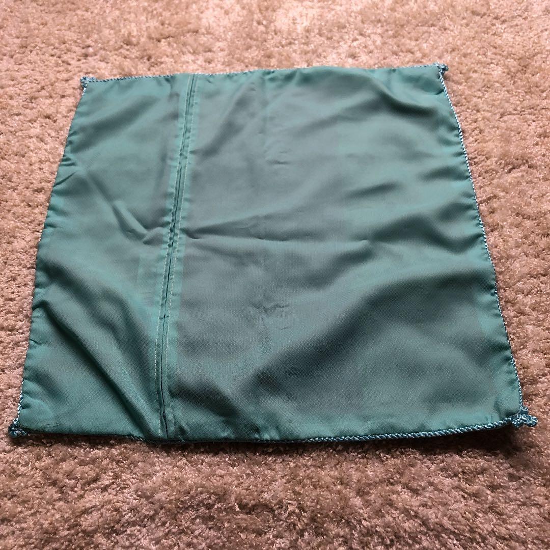 クッションカバー　シルク　2枚1組