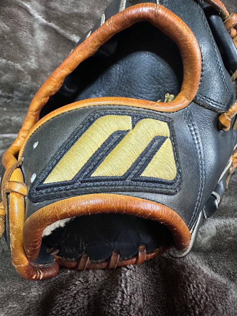 【中古】ミズノプロ　 一般硬式　外野　オーダー　ビッグM 刺繍あり