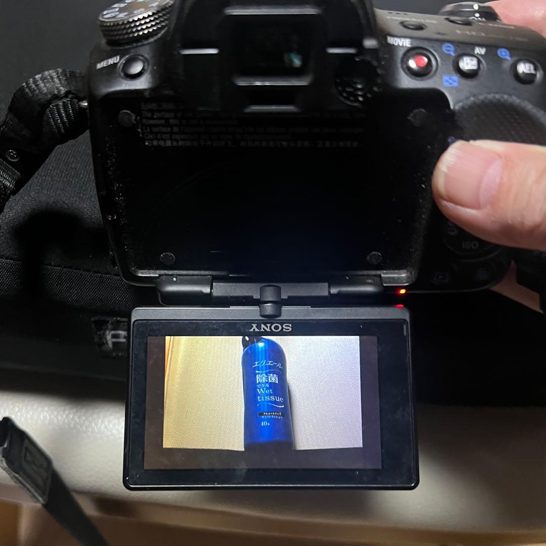 SONY α33 デジタル一眼レフカメラ　18-70mmレンズ等一式　ユーズド