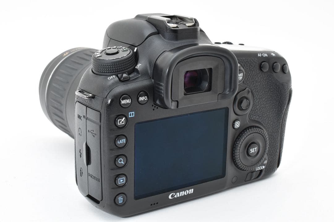 デジタル一眼レフカメラ/Canon EOS 7D MarkⅡ 望遠レンズセット