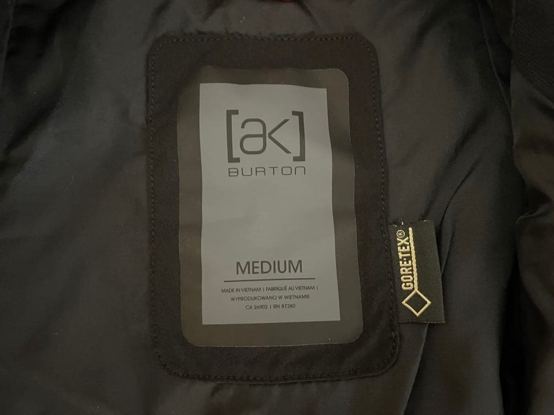 美品 バートン ak GORE-TEX 2L BOOM JACKET Mサイズ