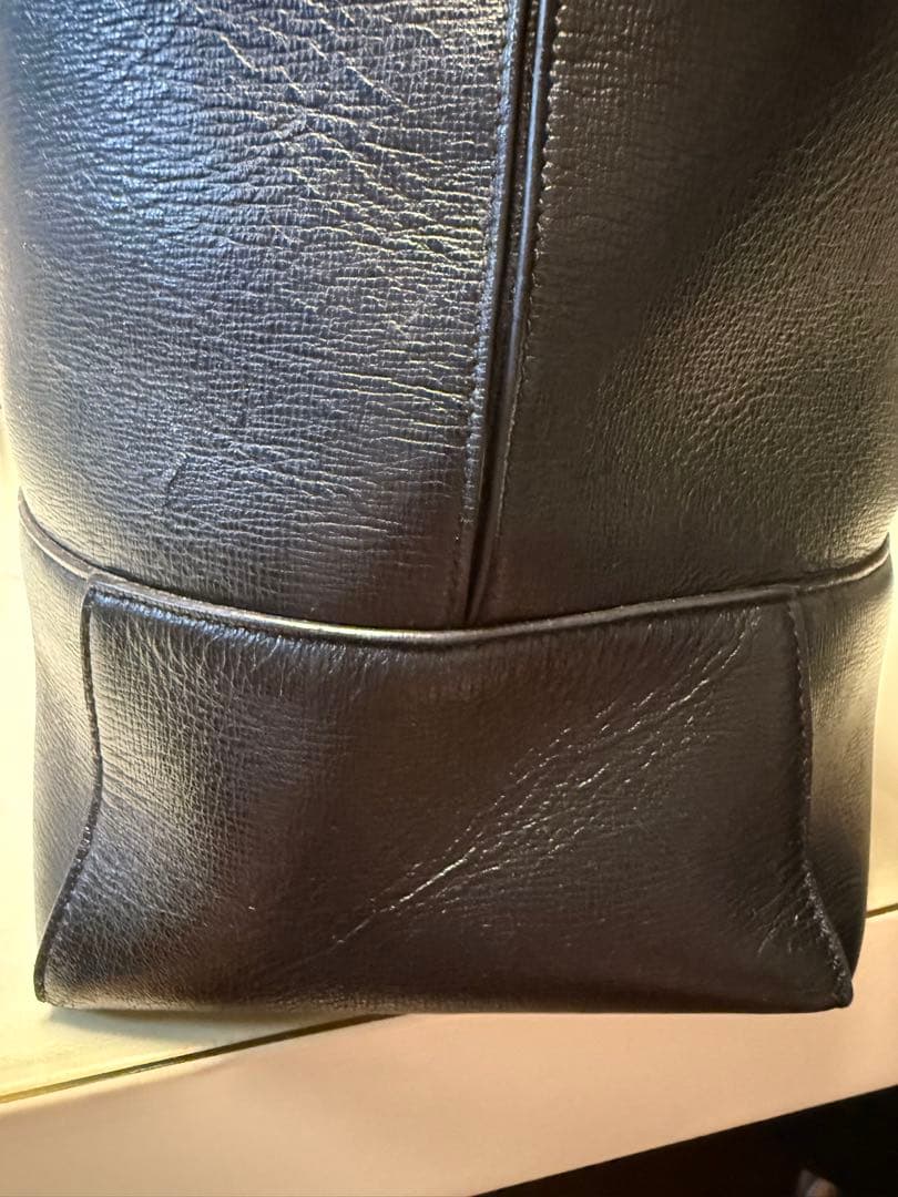 ボッテガヴェネタ　ビジネスバッグ　カーフスキンレザー