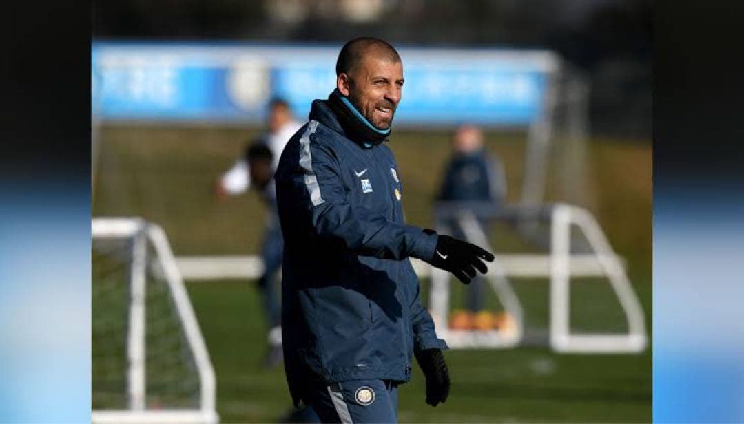 【選手支給品】インテル 16-17 トレーニング用ダウンジャケット