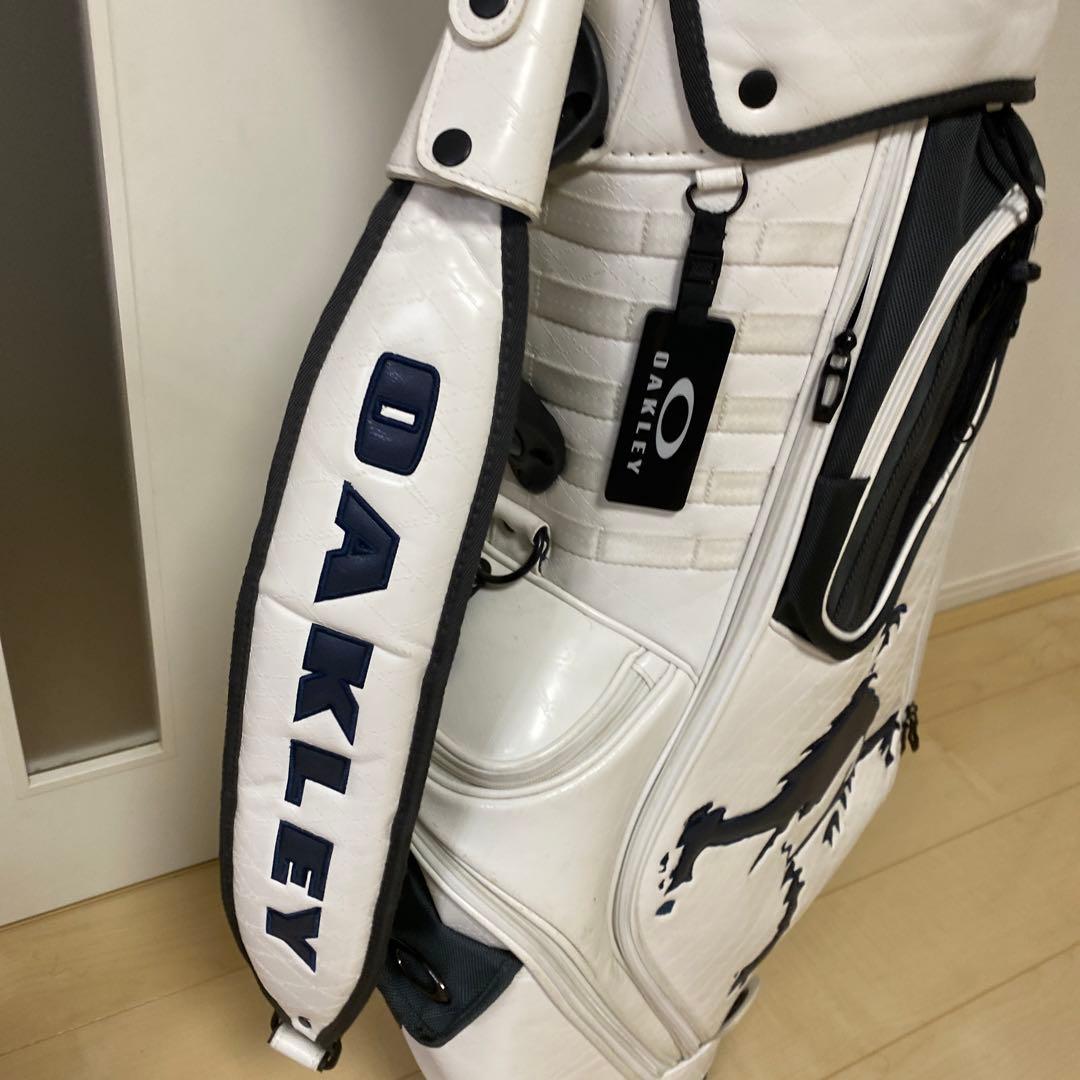 【OAKLEY】オークリースカル柄キャディバック ryo@