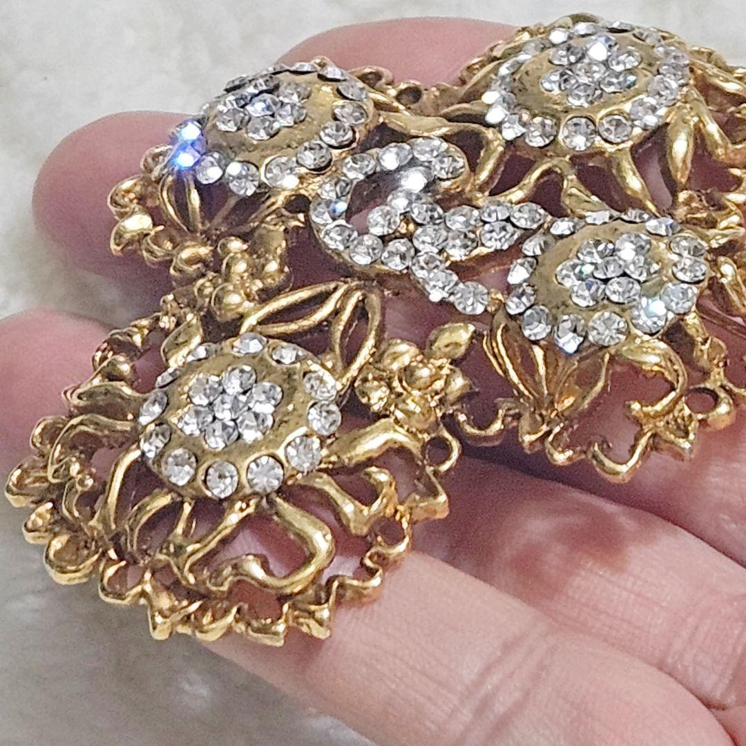 折*口様 B368 希少！ヴィンテージ クリスチャンラクロワ ブローチ ゴールド