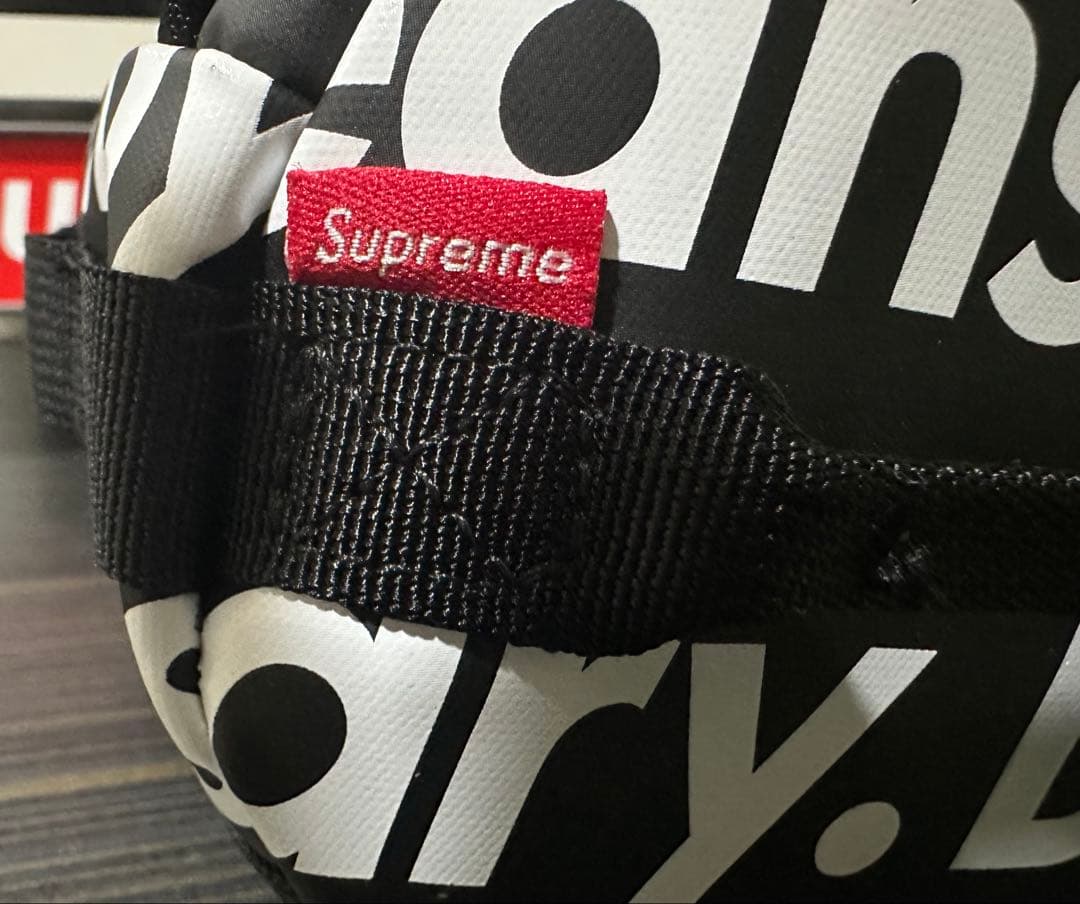 【極美品】 シュプリーム×THE NORTH FACEトラベルキャニスターポーチ