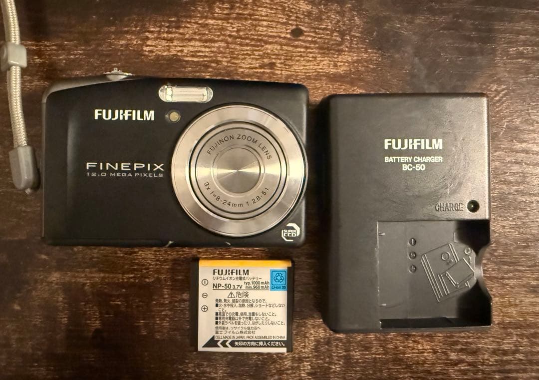 富士フイルムのデジタルカメラFUJIFILM 「FinePix F60fd」