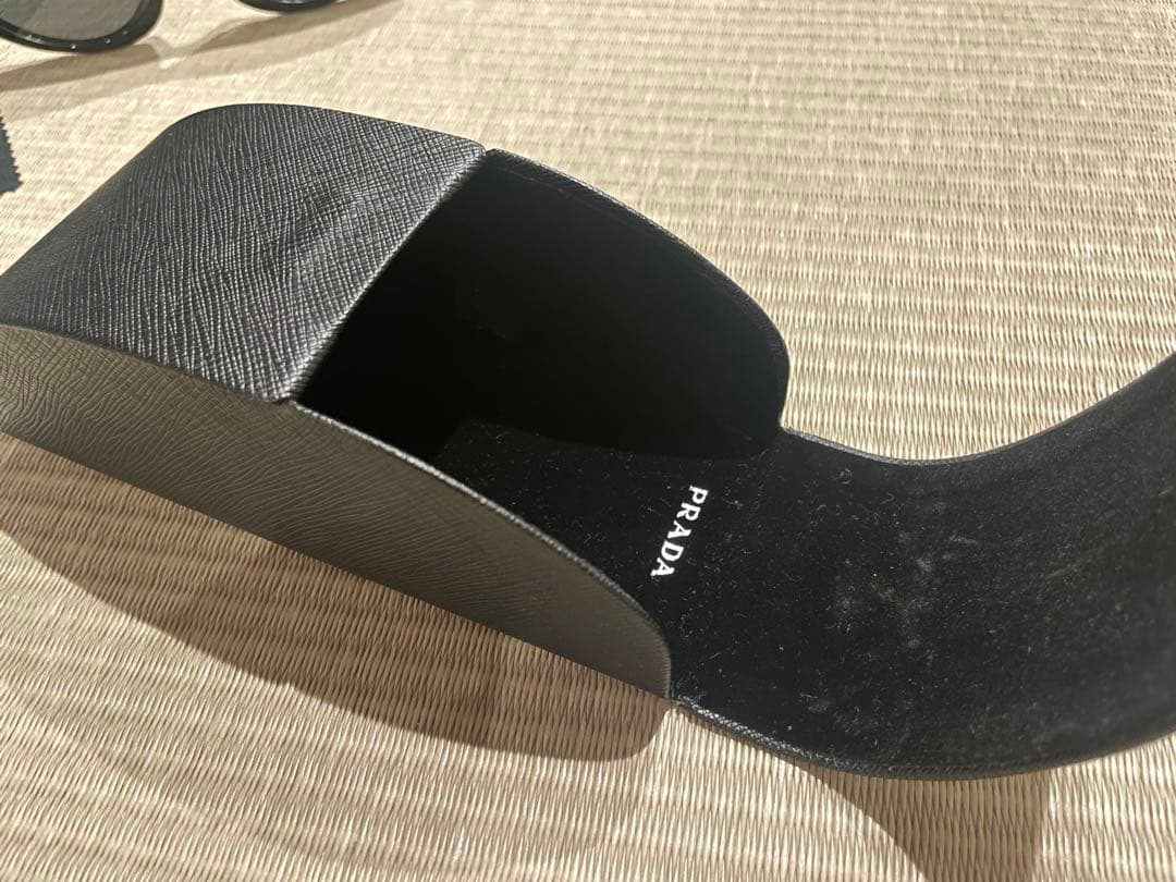 【美品】PRADA プラダ シンボルサングラス SPR 26Z レディース