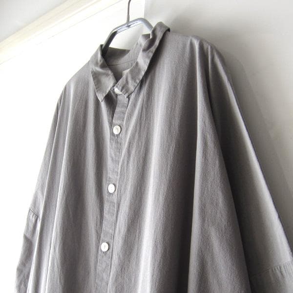 e*7様 美品　HUIS.／ハウス★　コットン　ロングシャツ　グレー　F