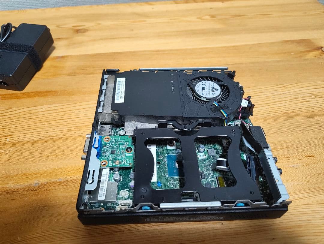 Win11 intel第8世代 Lenovo ThinkCentre M720q