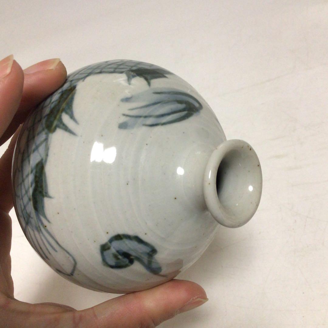 古伊万里　染付油壺（あぶらつぼ）　龍　青魚模様の陶器小瓶