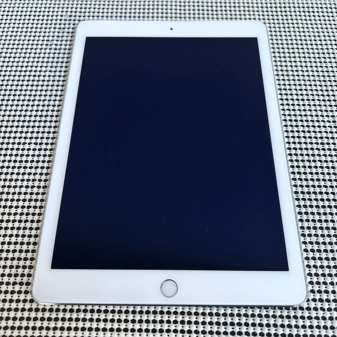 70【早い者勝ち】電池最良好☆iPad Air2 第2世代 16GB au☆