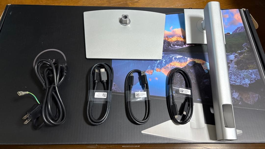 Dell U2723QX 27インチ 4K IPSモニター 本体