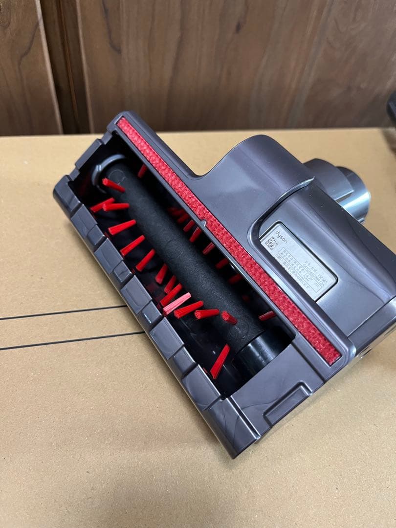 美品【スタンド付】Dyson V8 Slim Fluffy Extra【送料込】