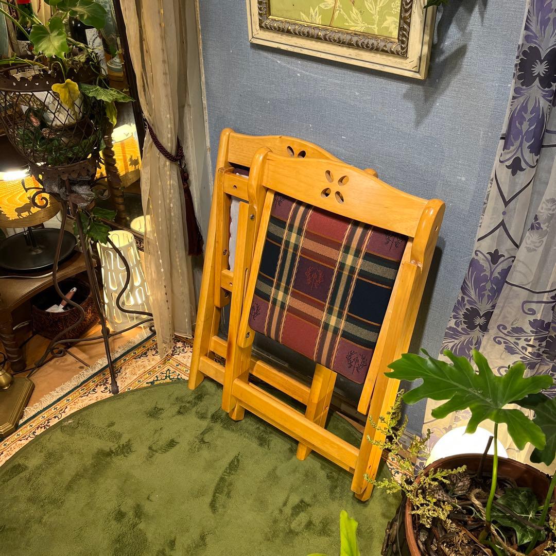 ２脚セット　フレンチカントリーフォールディングチェア　　木製