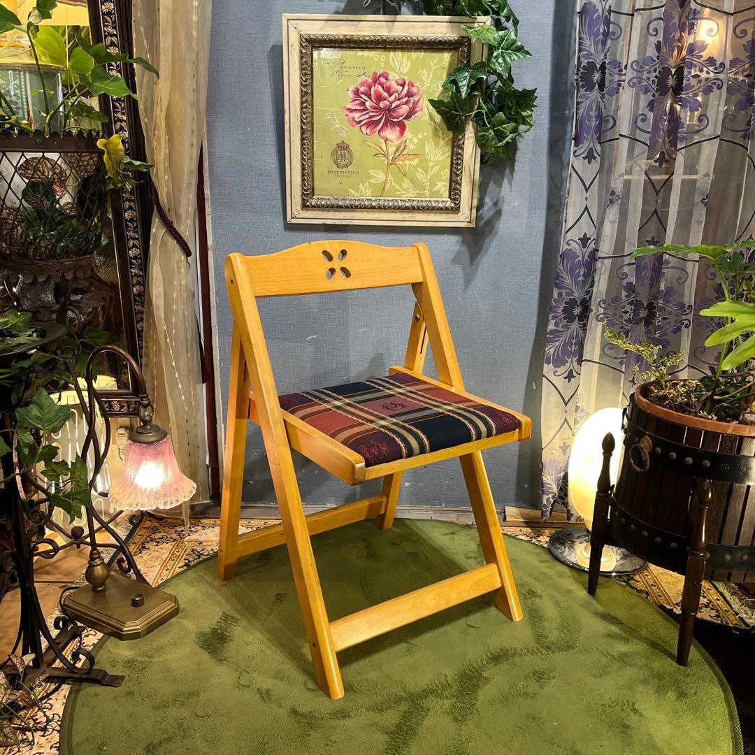 ２脚セット　フレンチカントリーフォールディングチェア　　木製
