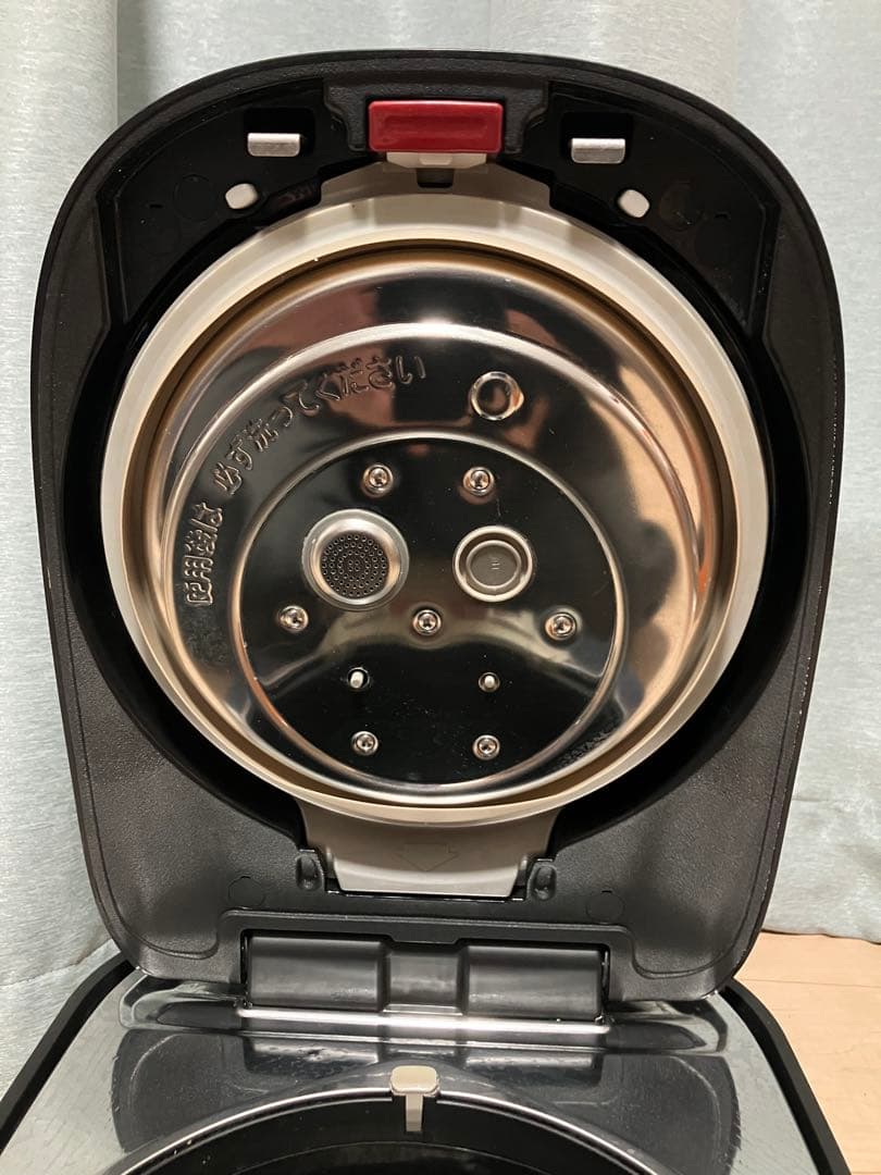 2022年製 Panasonic 炊飯器 おどり炊きSR-MPA101