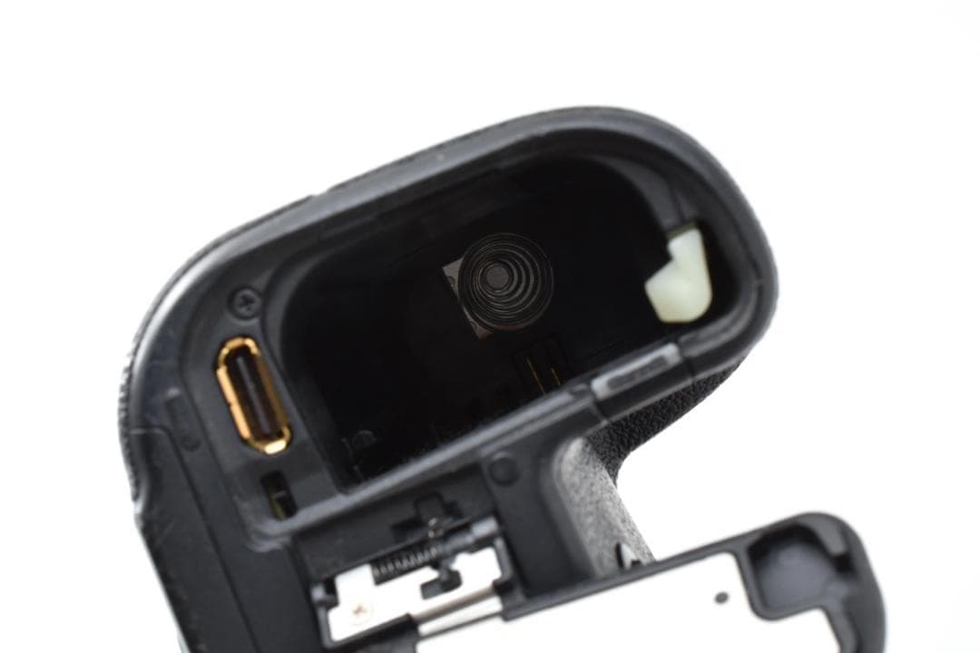 ★美品★ Canon EOS R6 キヤノン フルサイズ ミラーレス一眼カメラ