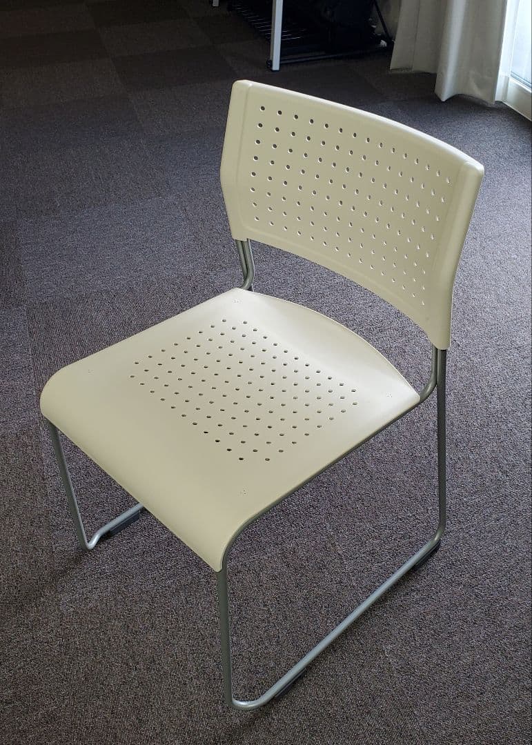 スタッキングチェア(4個組)