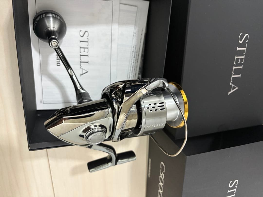 シマノ　18ステラC5000HG 極美品　ほぼ未使用