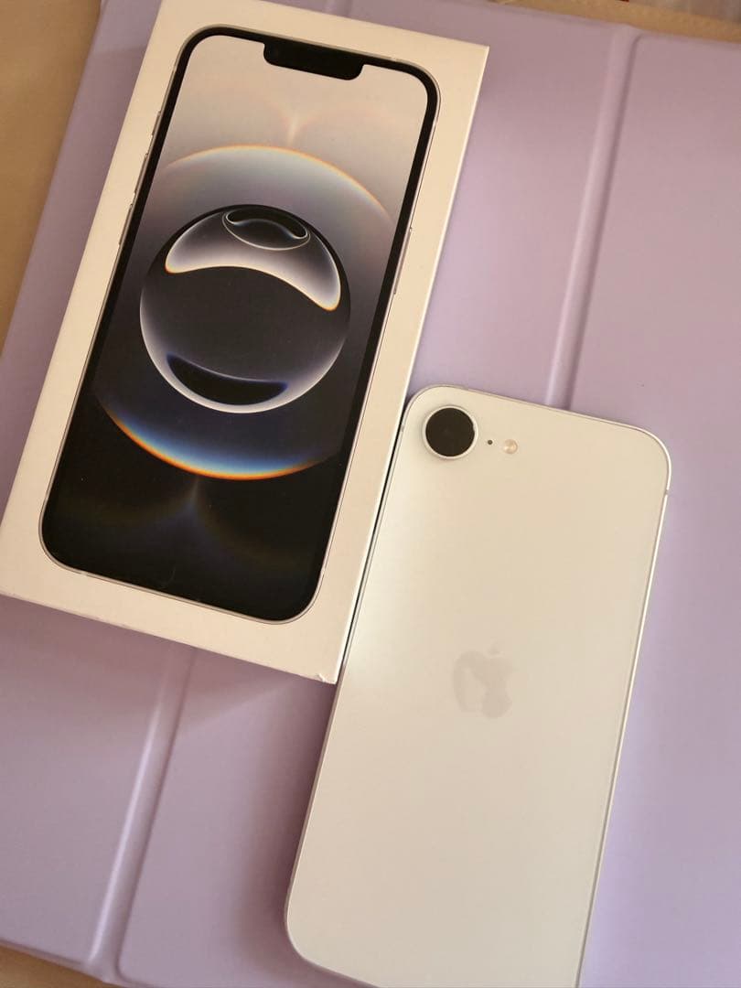 Apple iPhone 16e ホワイト 本体