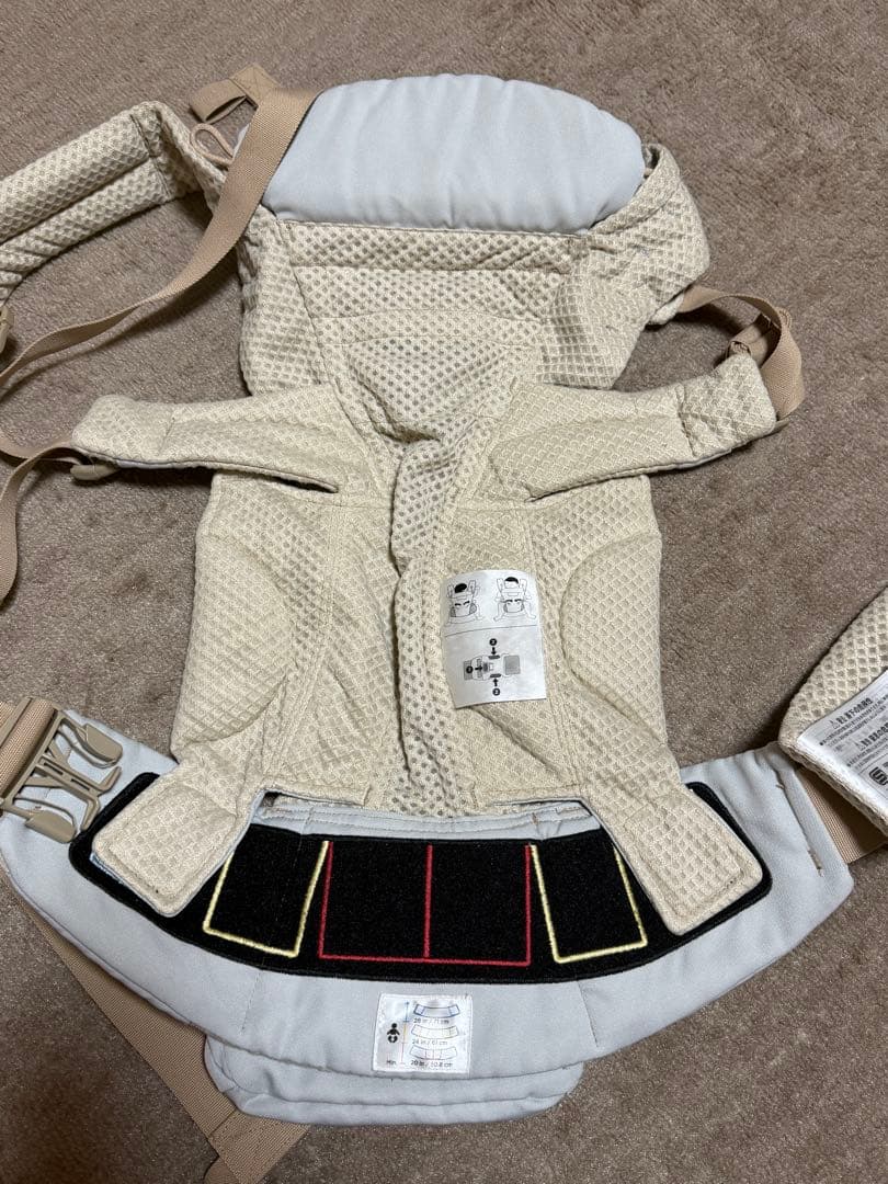 エルゴ　オムニブリーズ　抱っこ紐 サンドベージュ