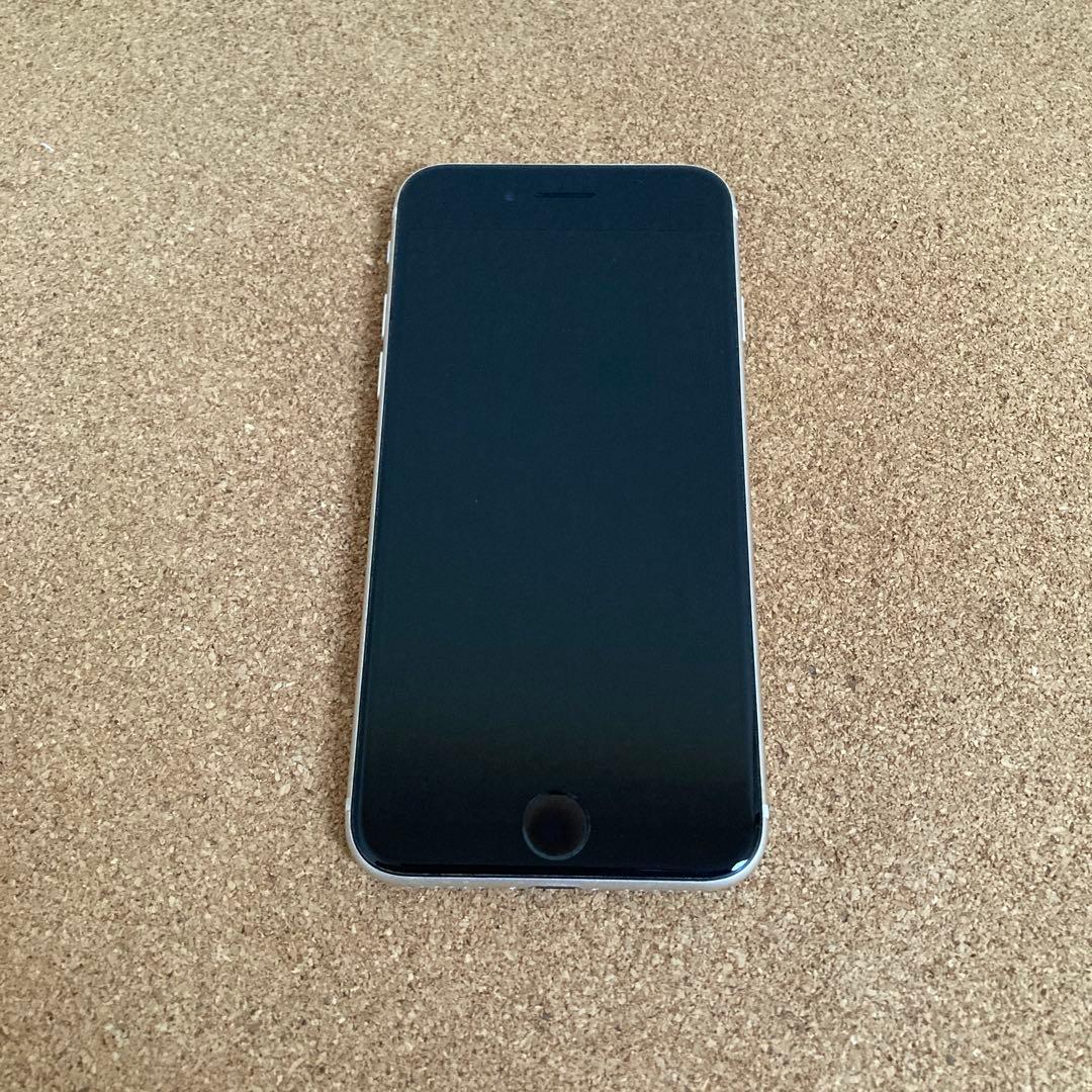 3909【早い者勝ち】美品☆電池新品☆iPhoneSE3 64GB SIMフリー