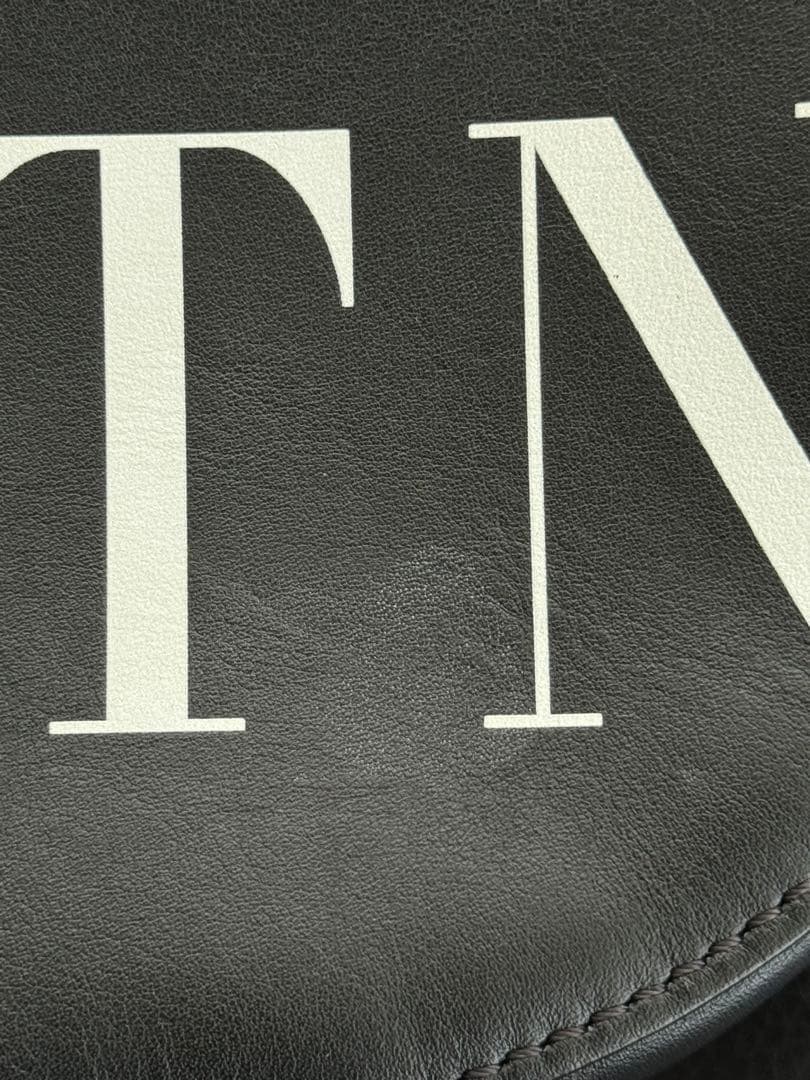 バレンチノ　バッグ