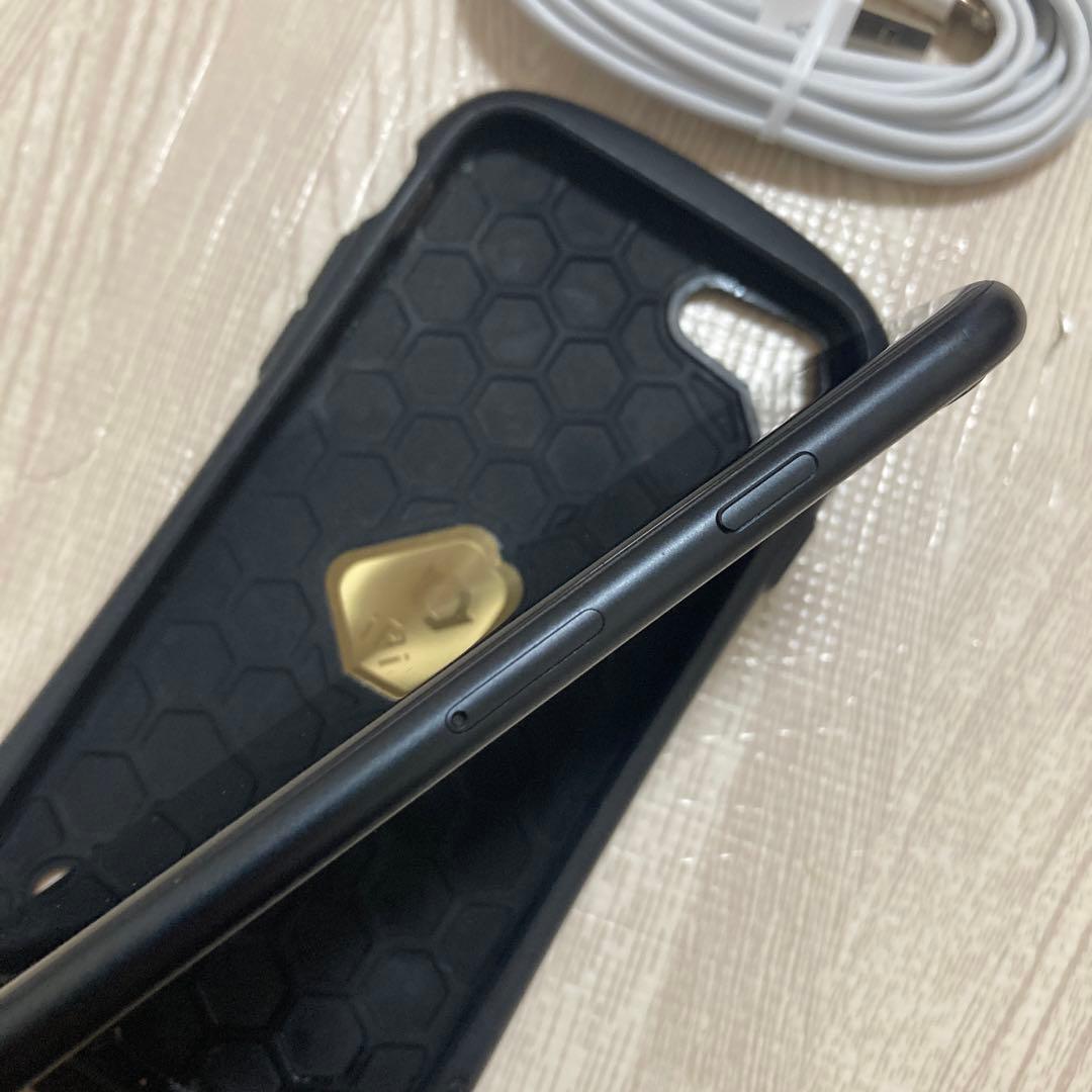 iPhone 128GB 本体 simフリー　iFaceケース付き